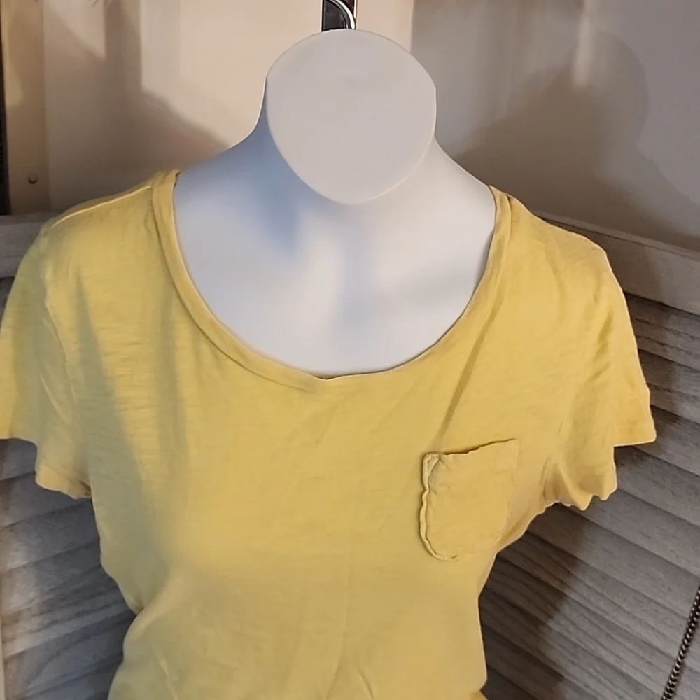 American Eagle brand TSHIRT - Picture 3 of 8